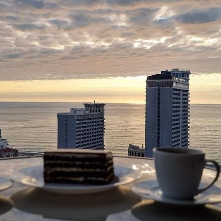 Breeze Batumi Apartment ภายนอก รูปภาพ