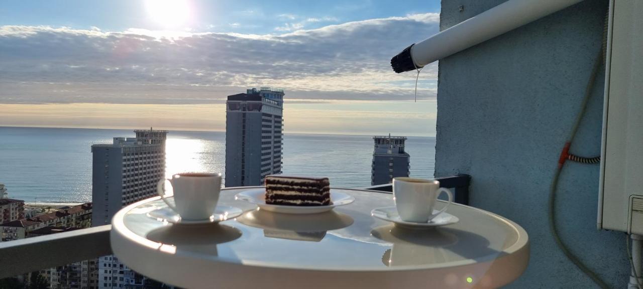 Breeze Batumi Apartment ภายนอก รูปภาพ