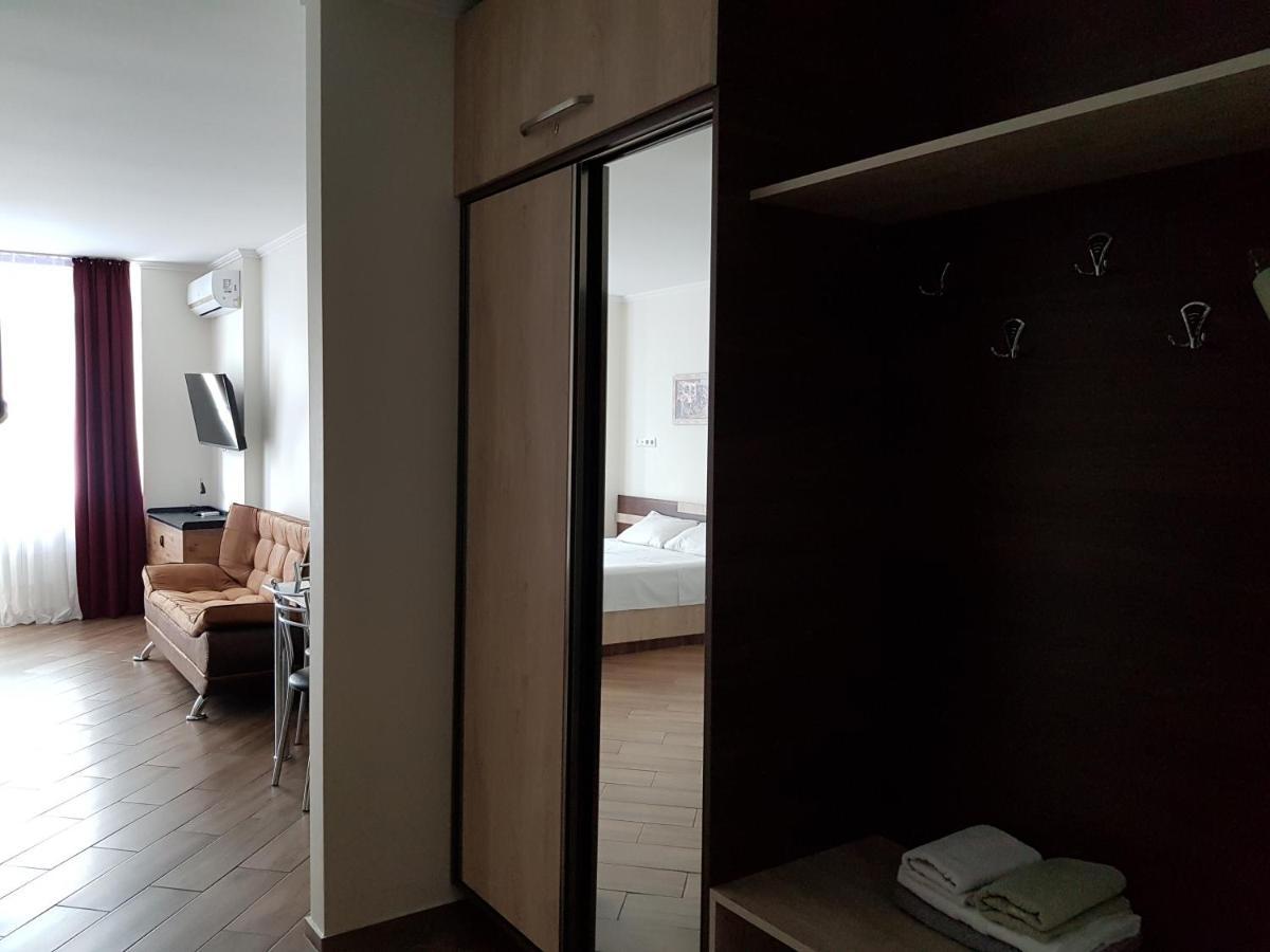 Breeze Batumi Apartment ภายนอก รูปภาพ