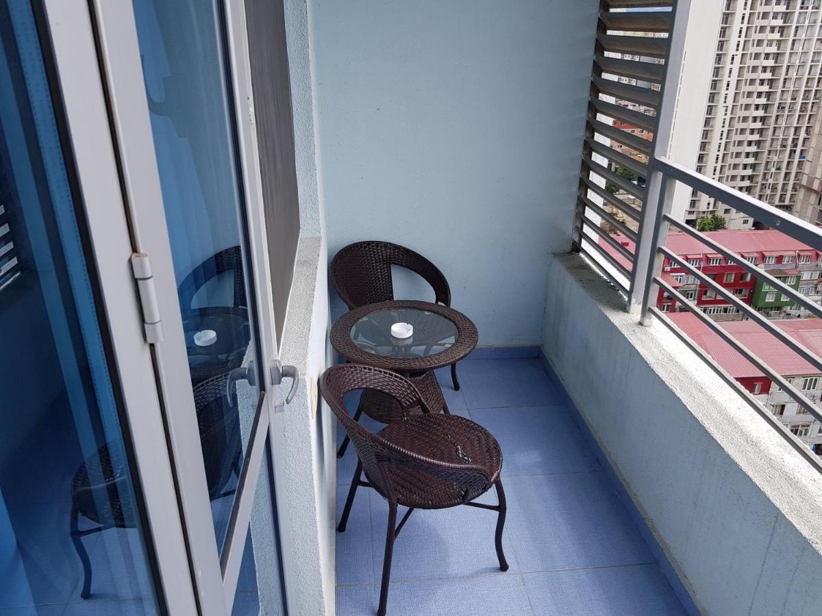 Breeze Batumi Apartment ภายนอก รูปภาพ