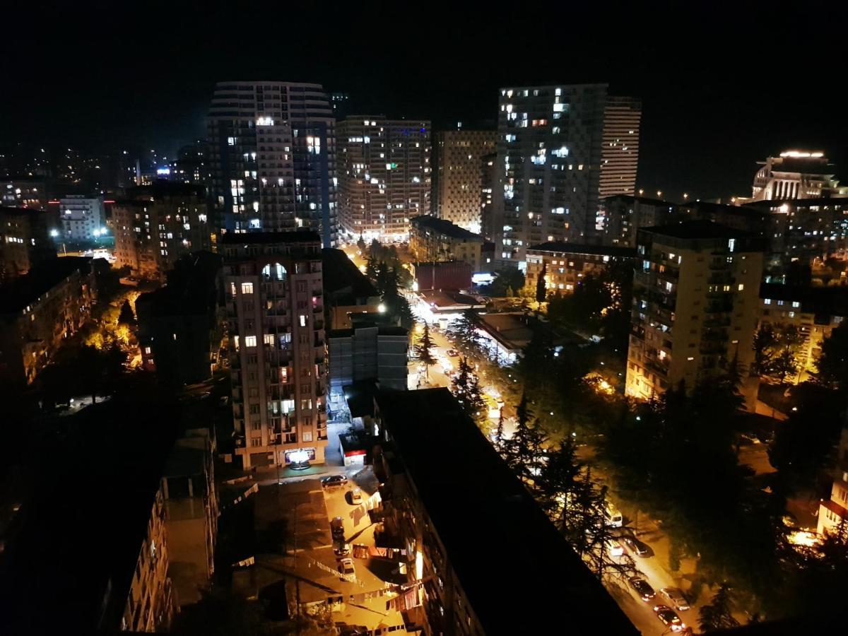 Breeze Batumi Apartment ภายนอก รูปภาพ