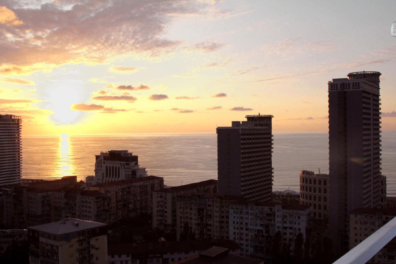 Breeze Batumi Apartment ภายนอก รูปภาพ