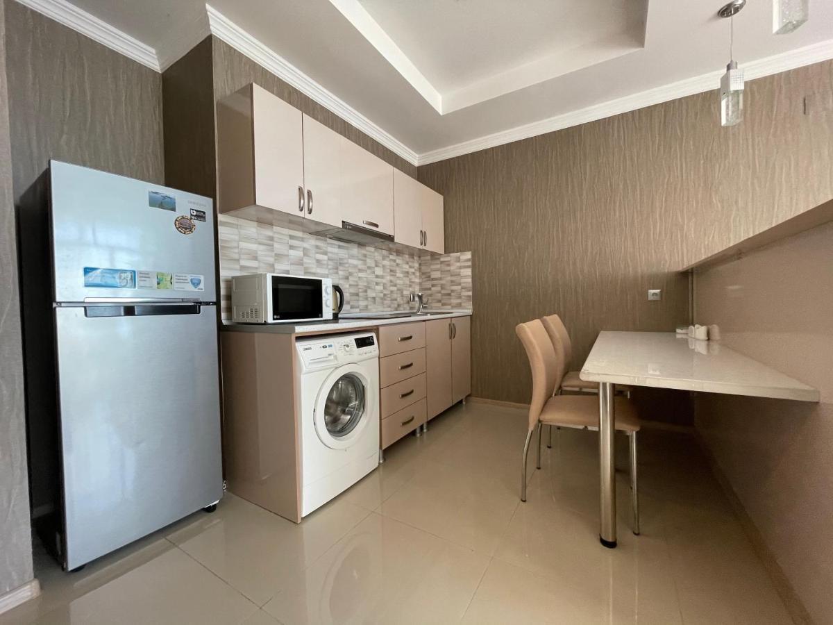 Breeze Batumi Apartment ภายนอก รูปภาพ