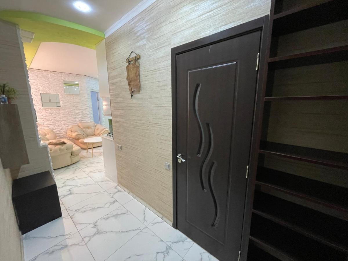 Breeze Batumi Apartment ภายนอก รูปภาพ